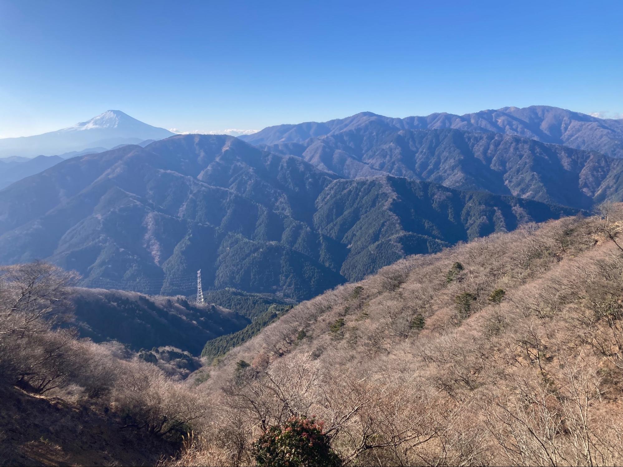 丹沢エリア人気の山「大山」ヤビツ峠から2時間30分「穴場ルート」からの絶景! 冬こそ見たい「丹沢山・富士山」展望登山レポ|登山|レポート ...
